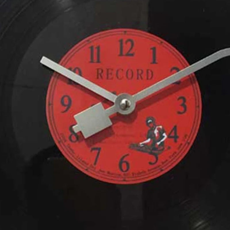 Horloge ultra-quatte rétro européenne Nostalgique Vinyl Vinyl Record Personnalité Murau COFE CAFE BAR CORLOGNE MUR DÉCORATIVE