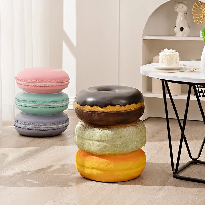 Camino de dibujos animados Donut Donut Silla Resin Ottomans Taburete de maíz Mesa de esquina de hielo para el restaurante Decoración de la sala de estar