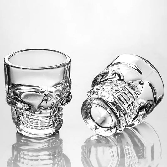 1 / 2pcs Skull Head Shot Glass Cup Creative Creative Clear Crystal Wine Cup Liquor Whisky Vodka Beer Steins For Party Bar Halloween Cadeaux