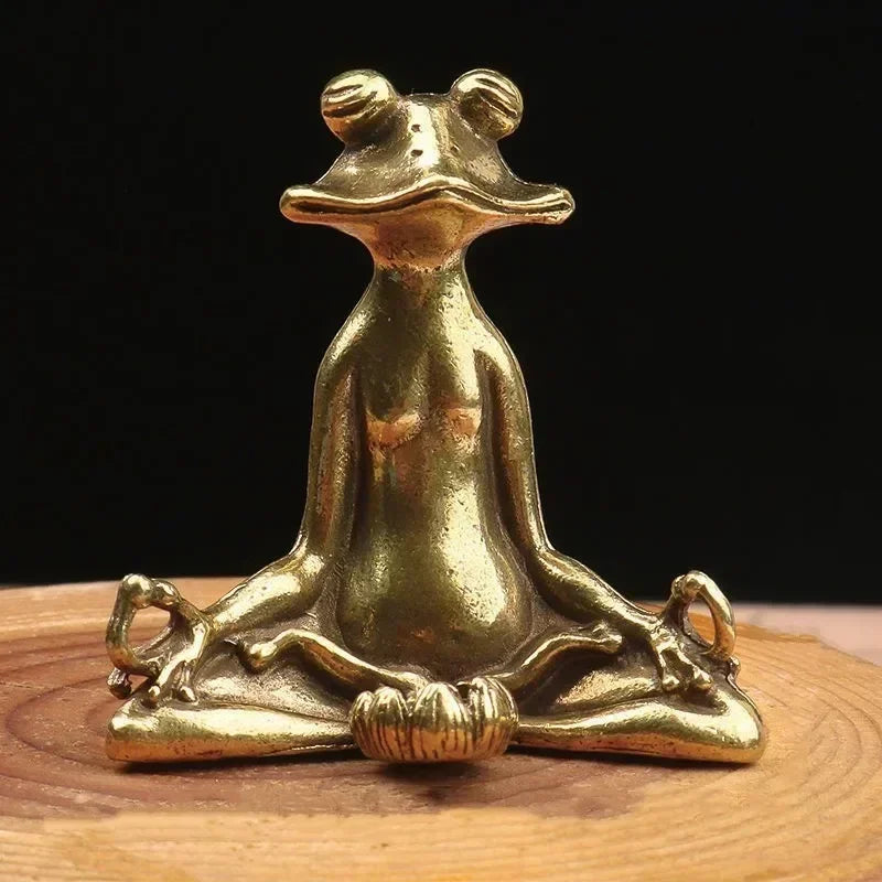 Copper Meditating Frog Ornaments Vintage Brass Sit in Meditation Frog Statue Bronze Tea Pet Figurines Incense Holder Desk Decor