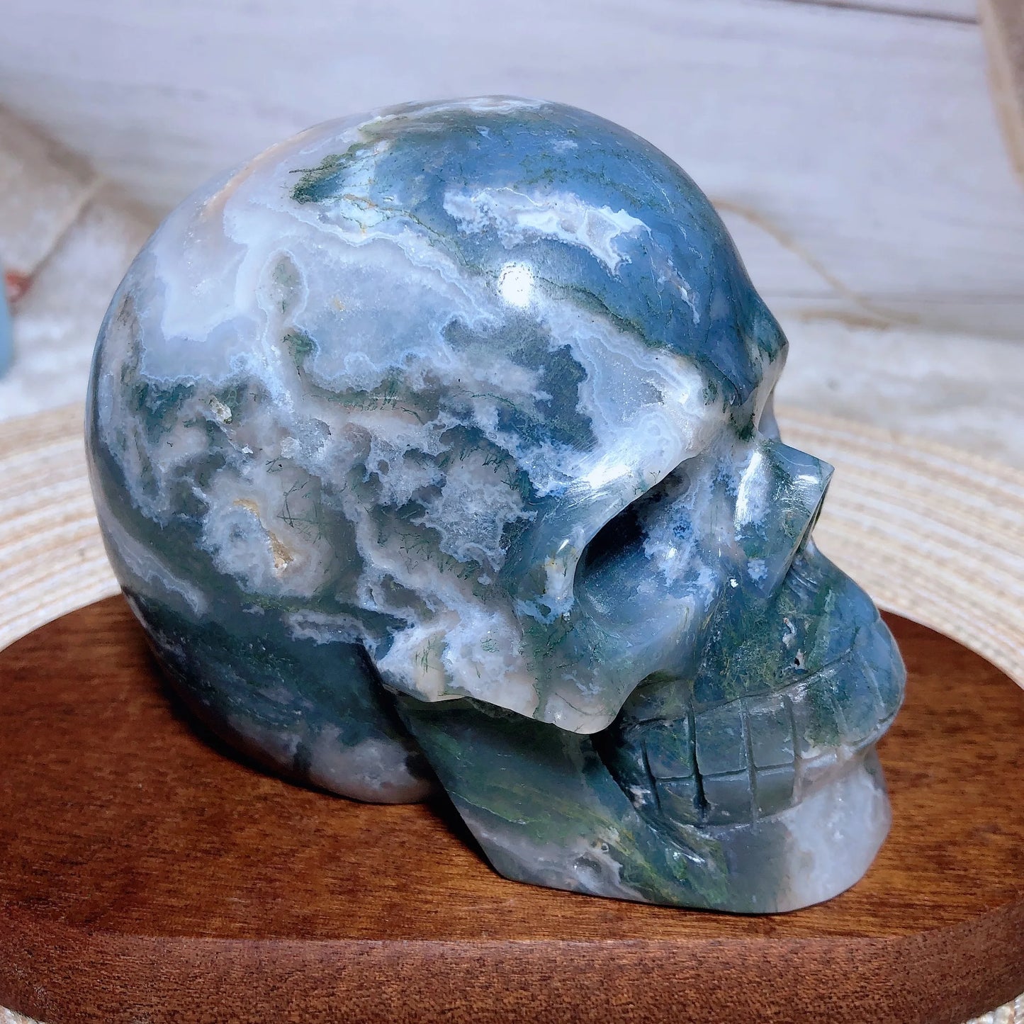 Natural Crystal Moss Agate Skull Painting Stone Polished Energy Carving Home Decoration Energy Ore