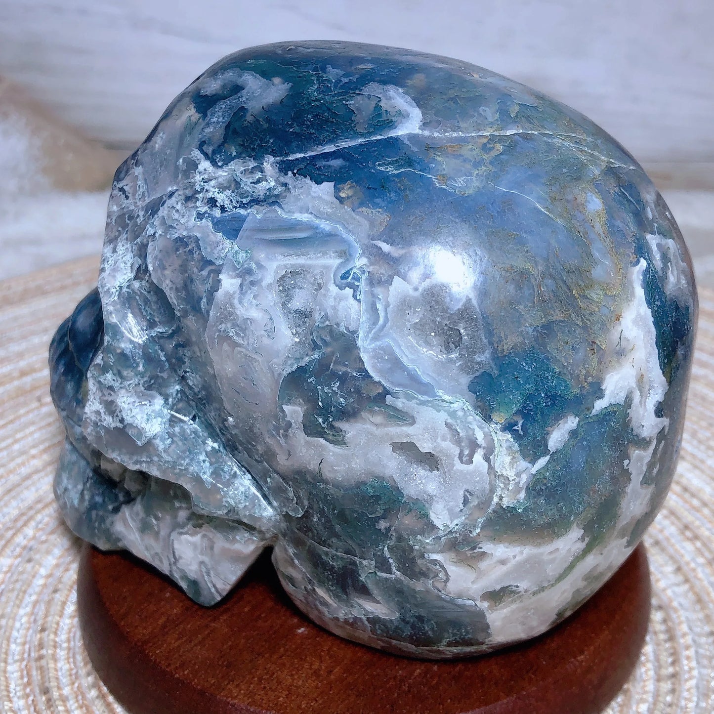 Natural Crystal Moss Agate Skull Painting Stone Polished Energy Carving Home Decoration Energy Ore