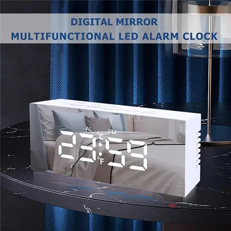 LED Mirror Takt digitaler Weck